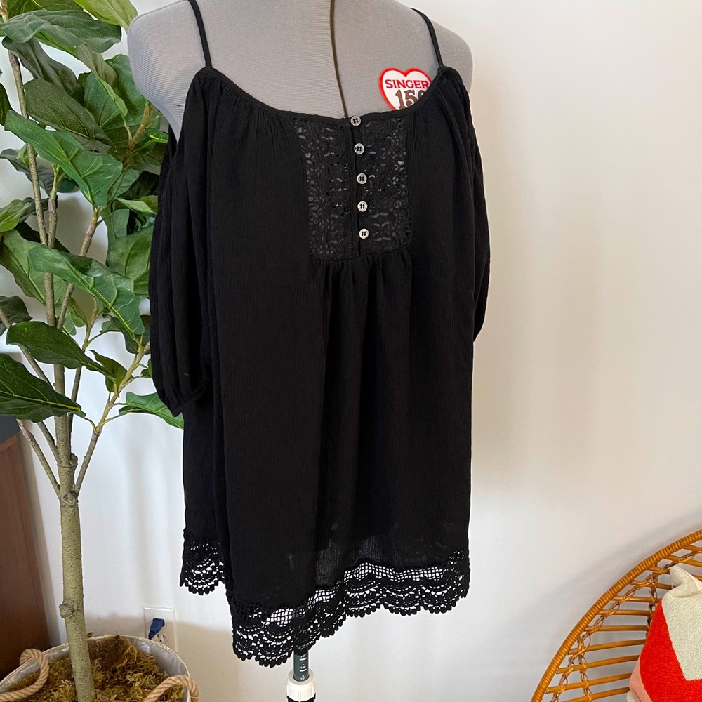 Forever 21 Black off the shoulder Top